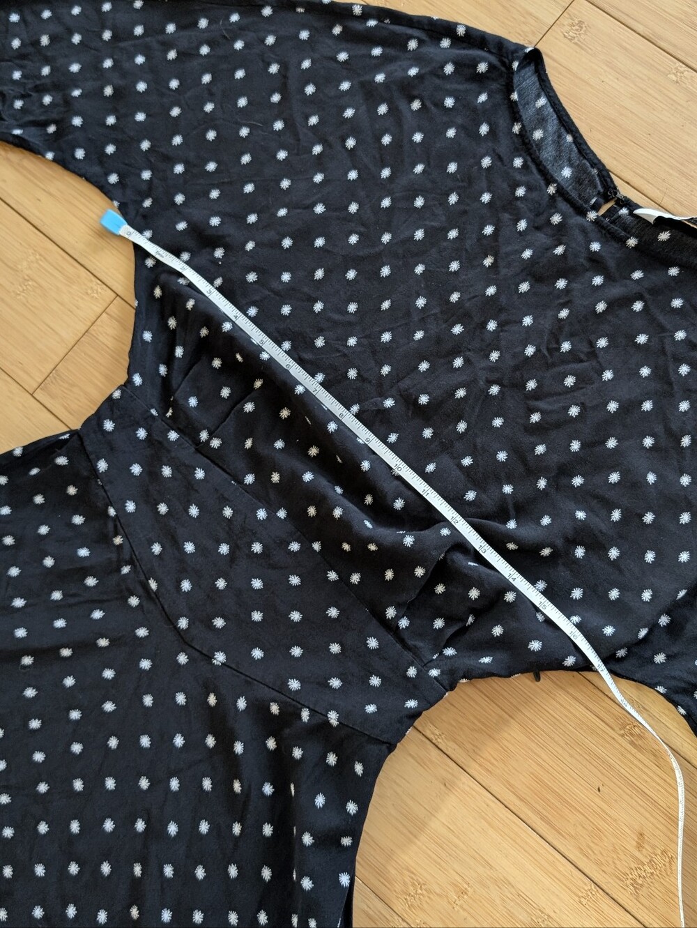 & Other Stories Black Starburst Dolman Sleeve Mini Dress - Picture 6 of 10